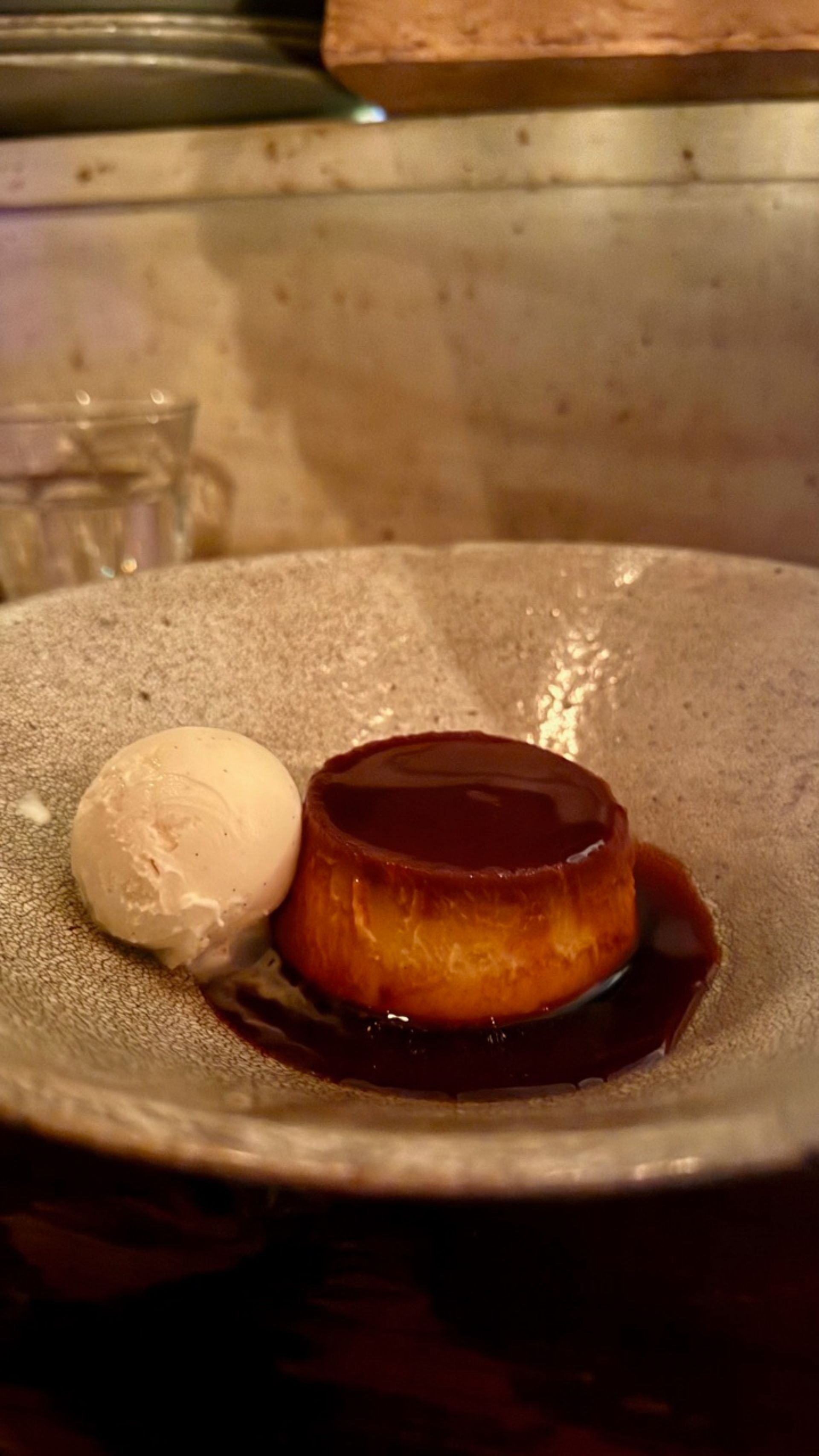 Pudín de calabaza, azúcar quemado y helado de vainilla de Pignon