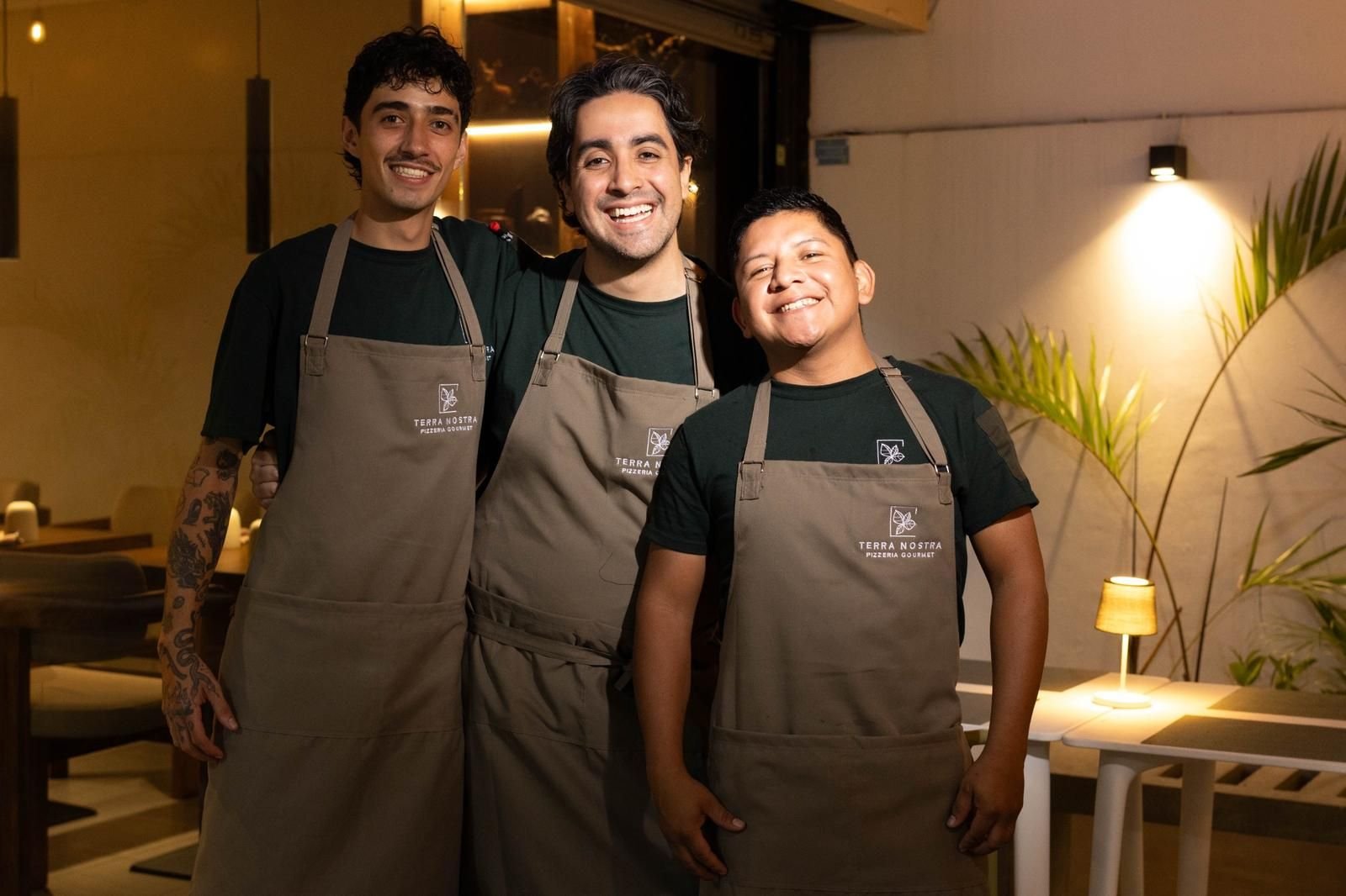 Adrián, Mariano y Gaspar, pizzaiolos de Terra Nostra