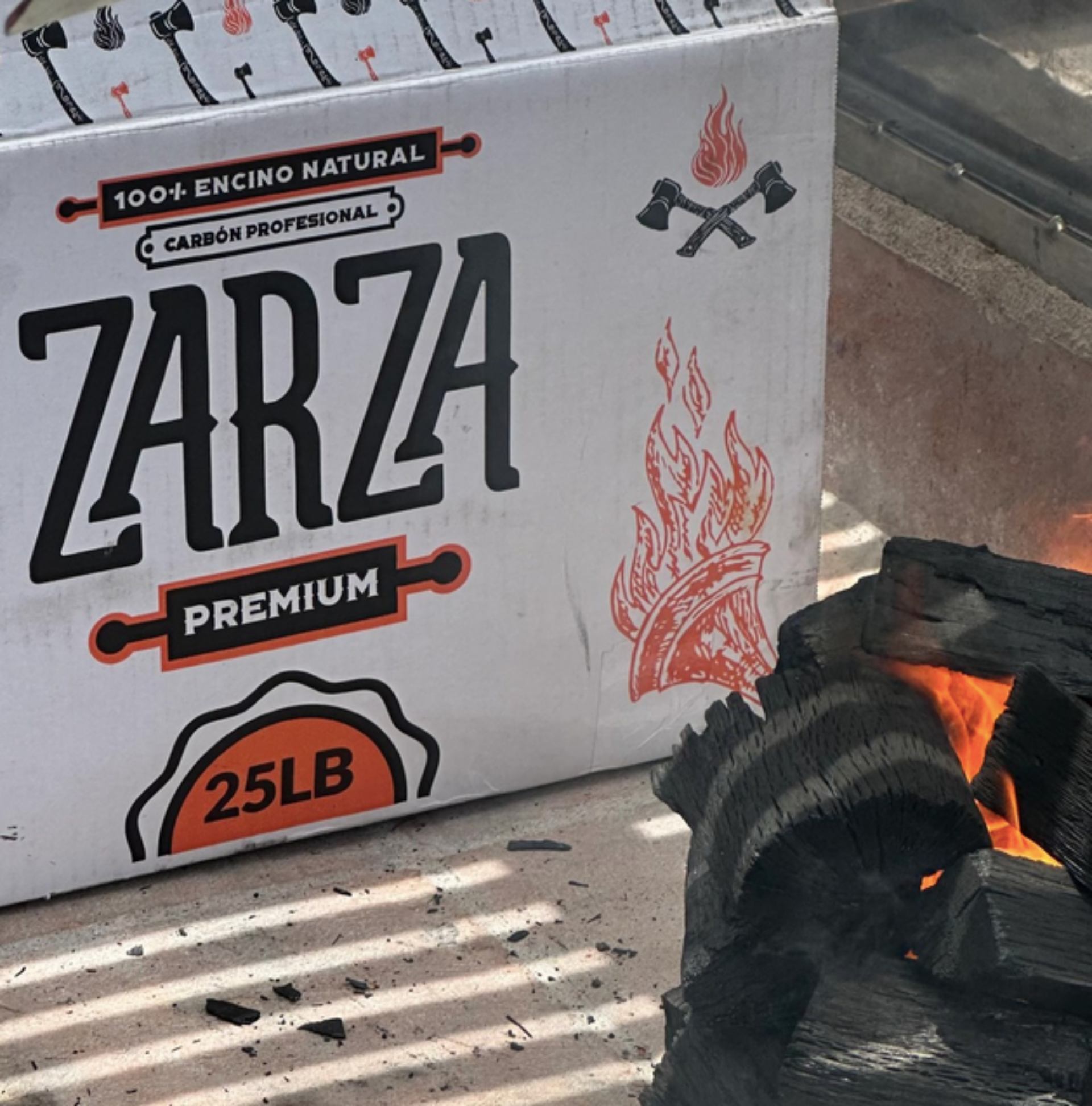 Zarza cuenta con varias presentaciones, desde 4lbs hasta 25lbs de carbón profesional