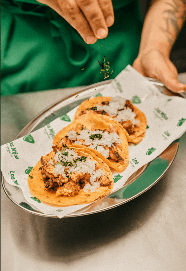 Tacos-los-mijos-zona-10-Guatemala